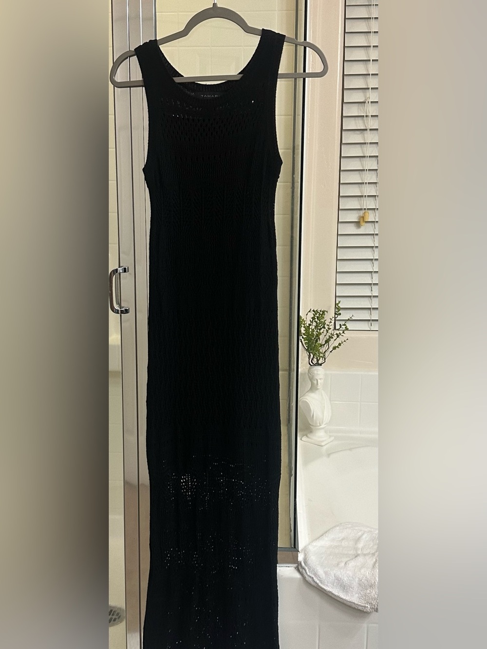 Tahari Black Sleeveless Knit Maxi Dress
